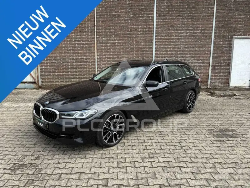 2022 BMW 530