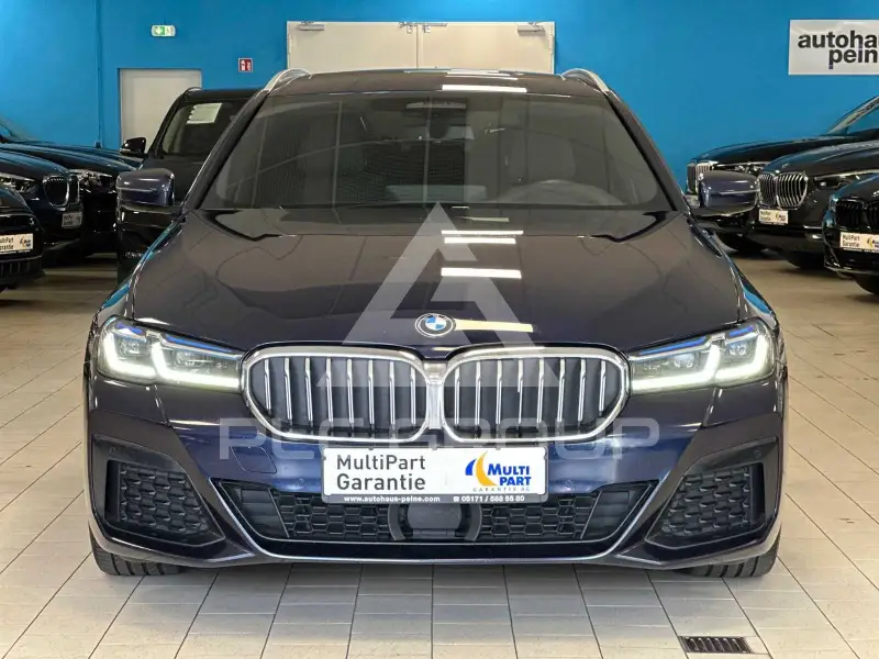 2022 BMW 530