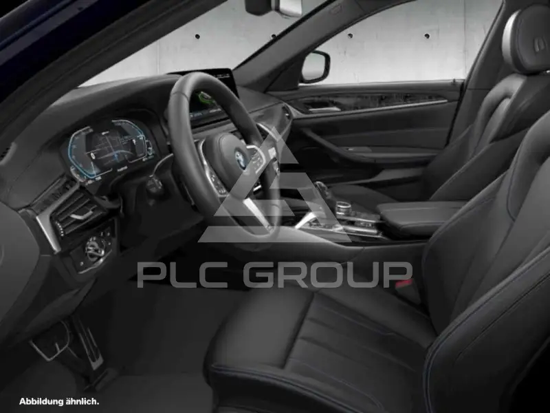 2022 BMW 530