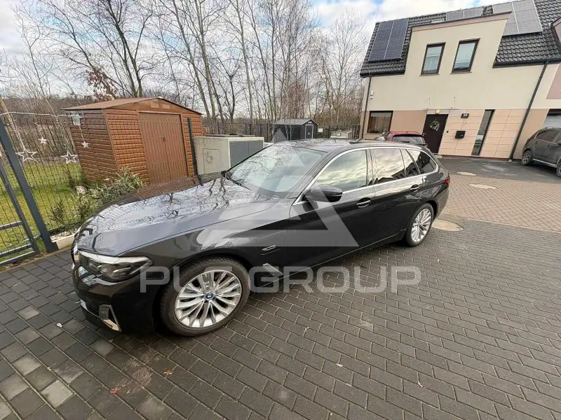 2022 BMW 530