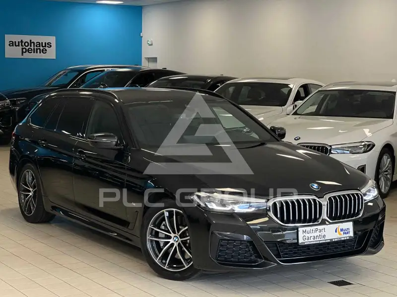 2022 BMW 530