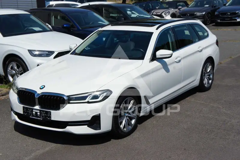 2022 BMW 530