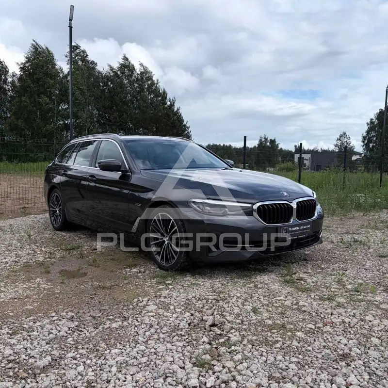 2022 BMW 530