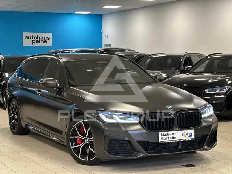 2022 BMW 530