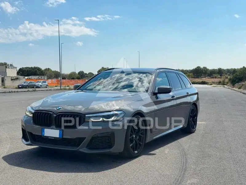 2022 BMW 530