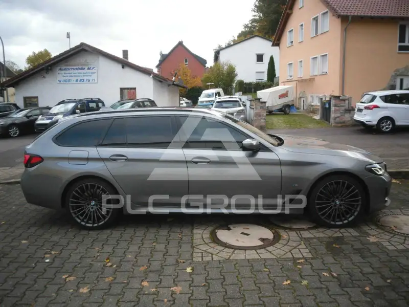 2022 BMW 530
