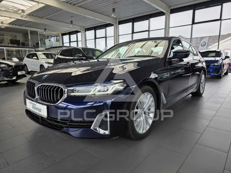 2022 BMW 530