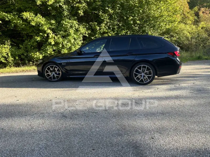 2022 BMW 530