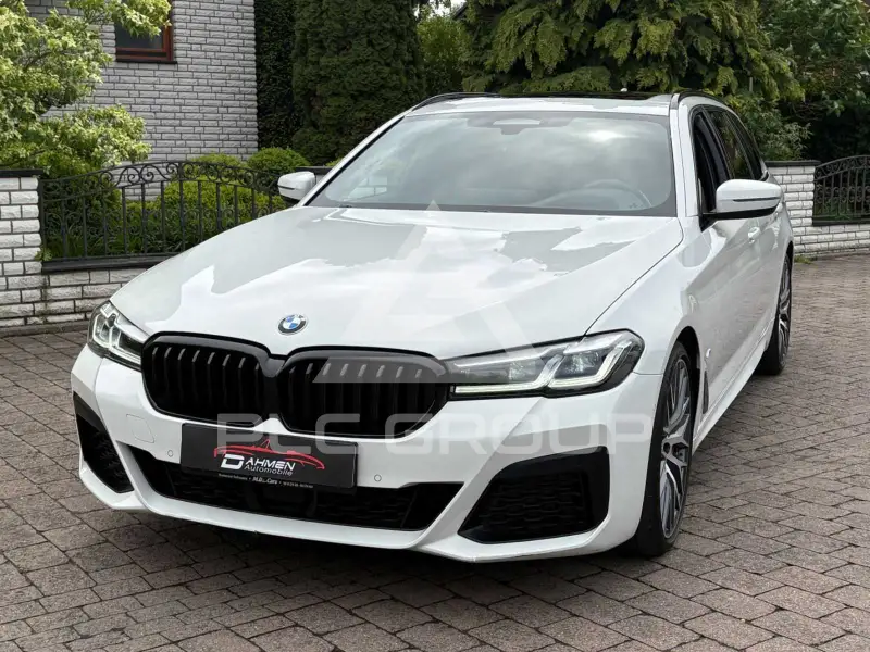 2022 BMW 530