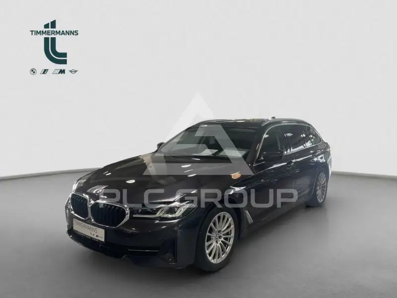 2022 BMW 530