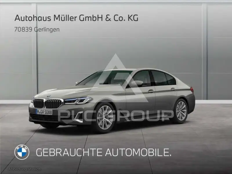 2022 BMW 530