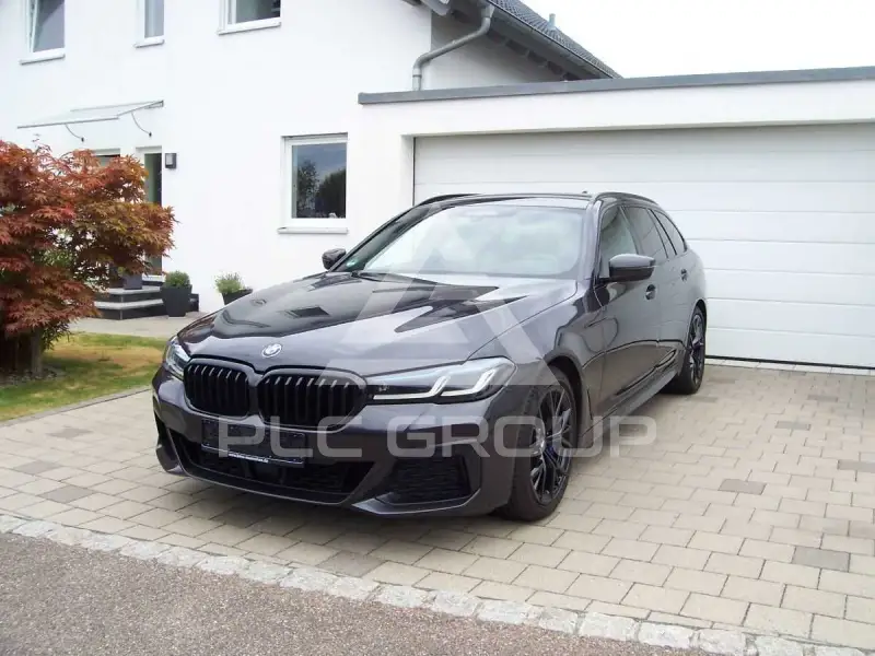 2022 BMW 530