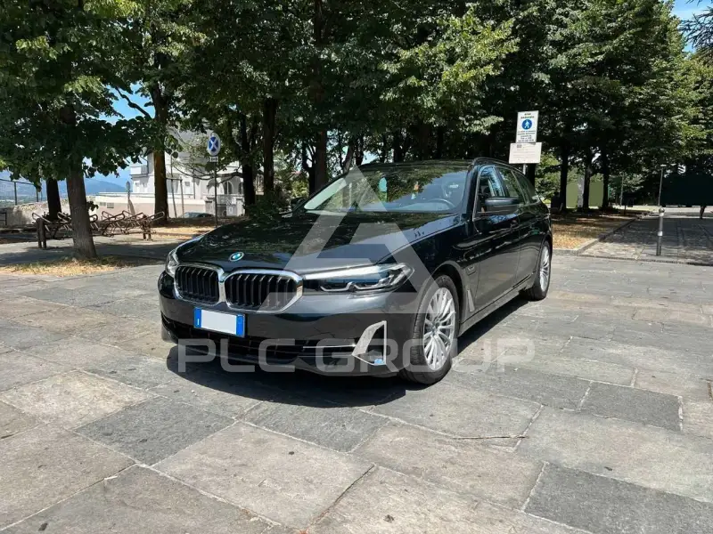 2022 BMW 530