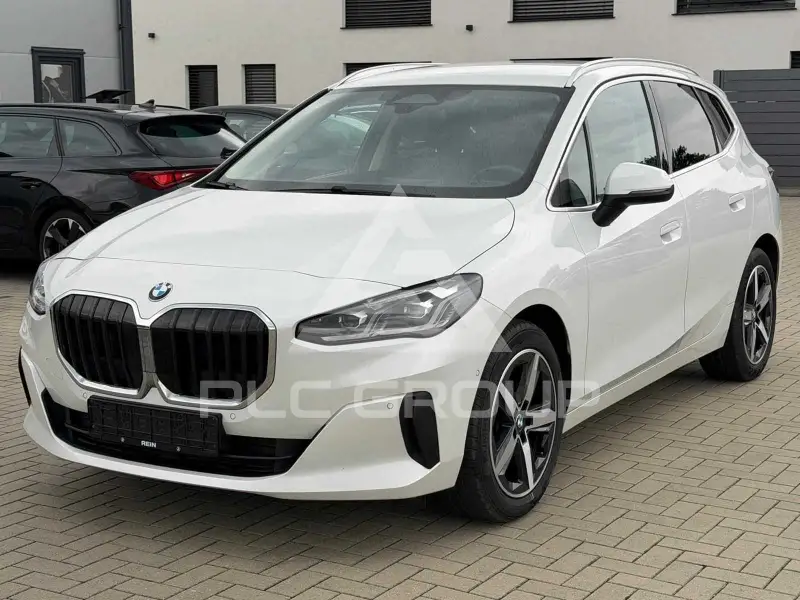 2022 BMW 218