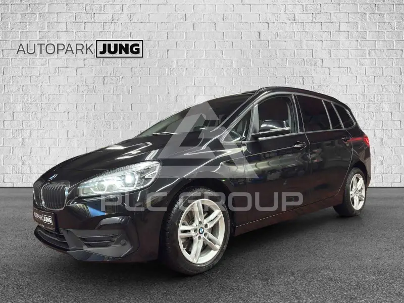 2022 BMW 218