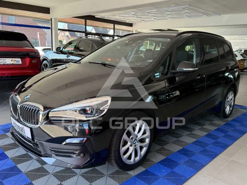 2022 BMW 218