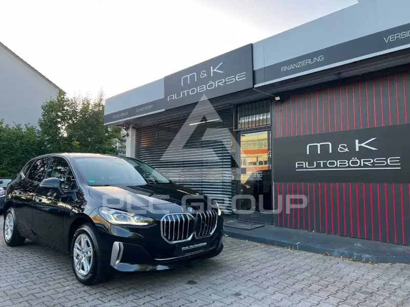 2022 BMW 218