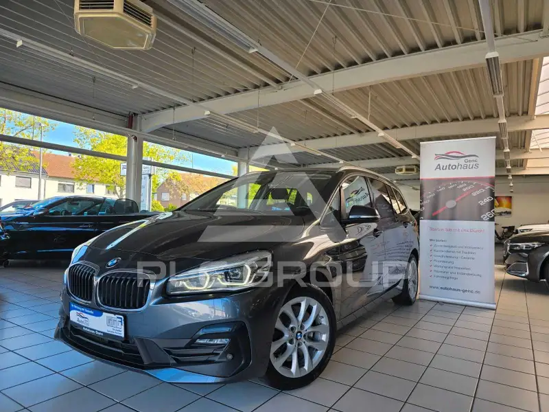 2022 BMW 218