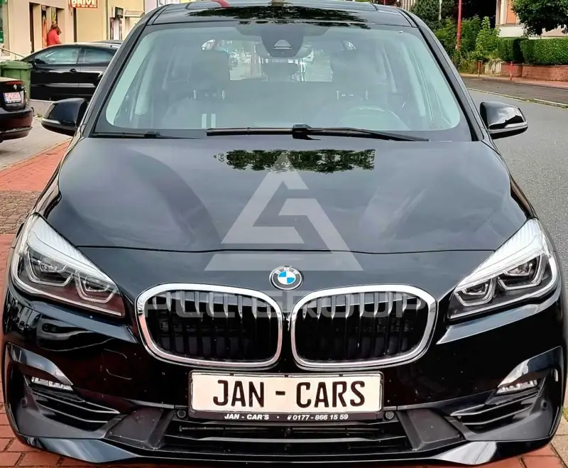 2022 BMW 218