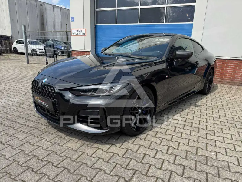 2022 BMW M4