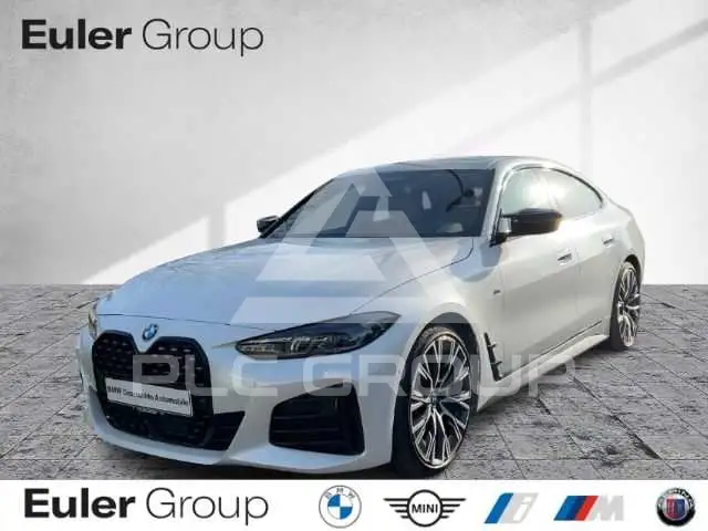 2022 BMW M4