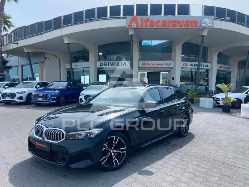 2022 BMW 320