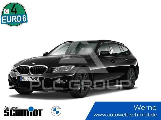 2022 BMW 320