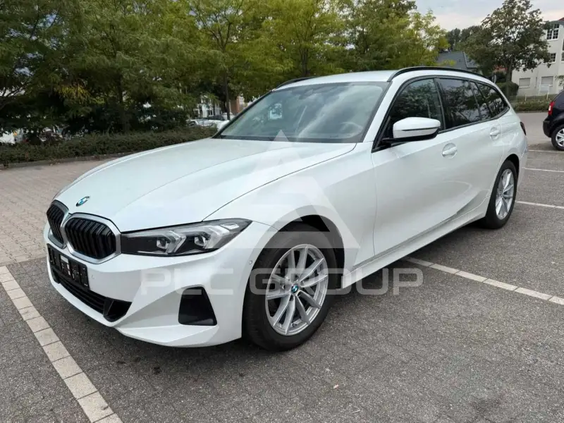 2022 BMW 320