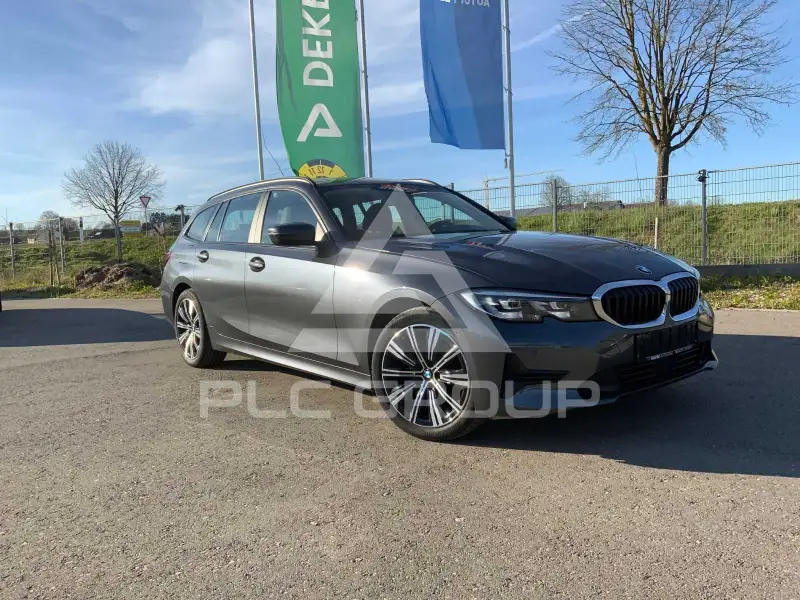 2022 BMW 320
