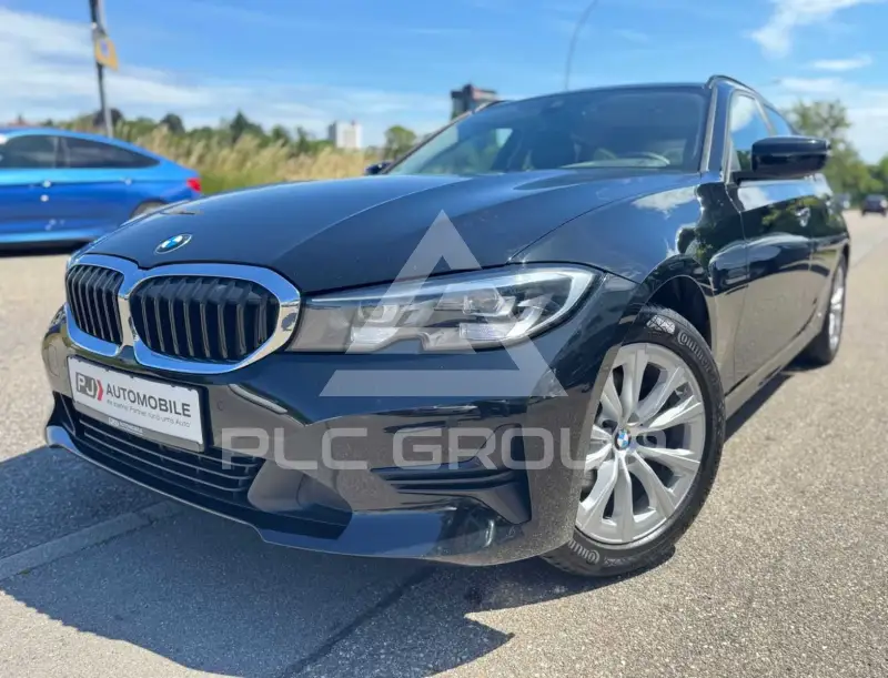 2022 BMW 320