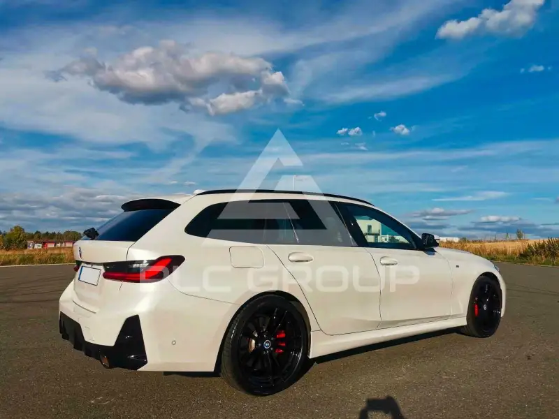 2022 BMW 320