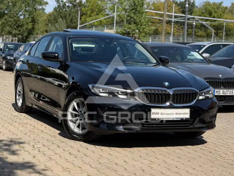 2022 BMW 320