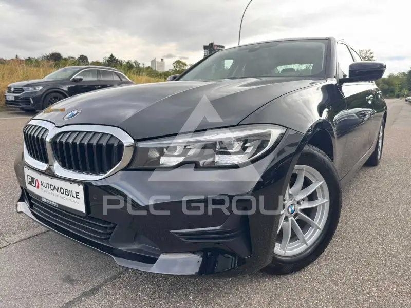 2022 BMW 320