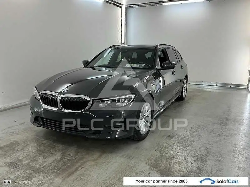 2022 BMW 320