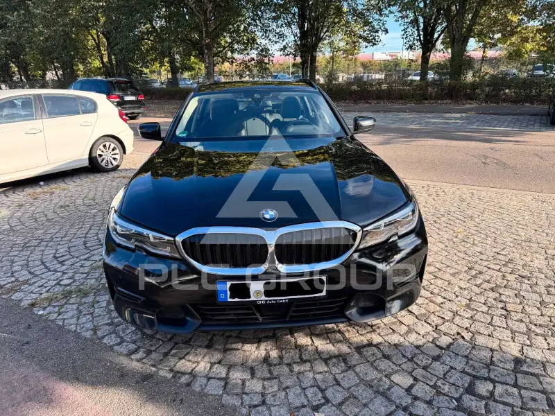 2022 BMW 320