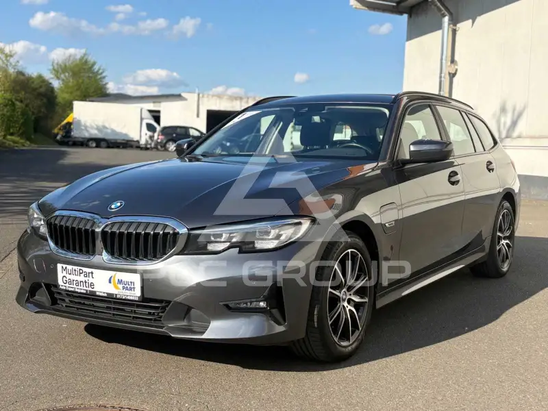 2022 BMW 320