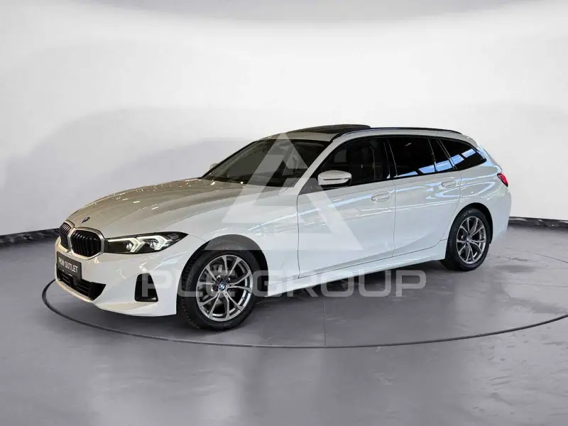 2022 BMW 320