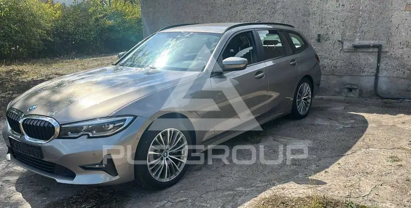 2022 BMW 320
