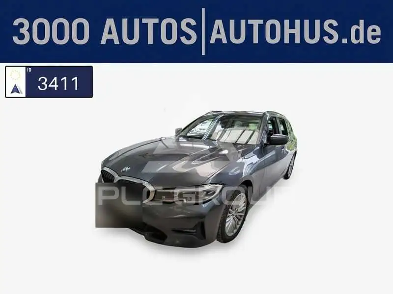 2022 BMW 320