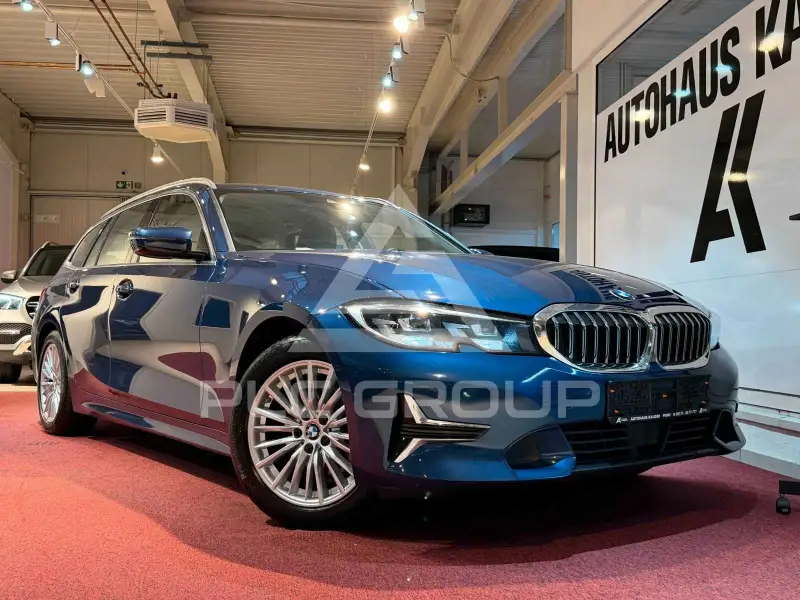 2022 BMW 320