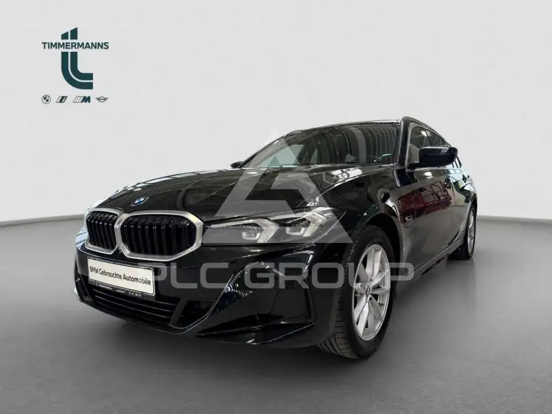 2022 BMW 320