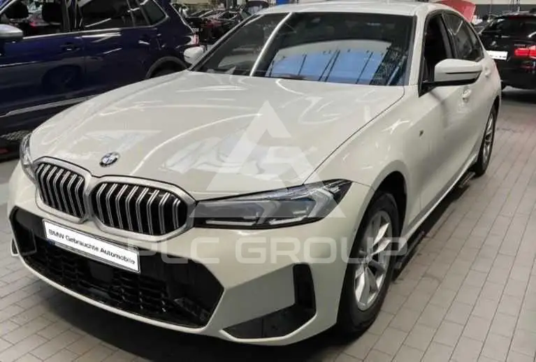 2022 BMW 320