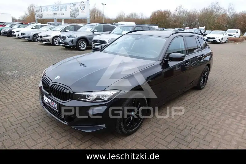 2022 BMW 320