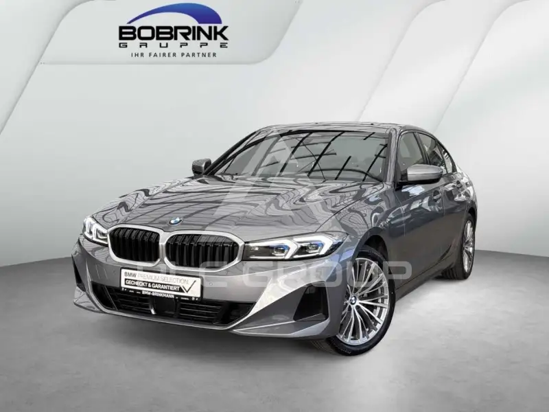 2022 BMW 320