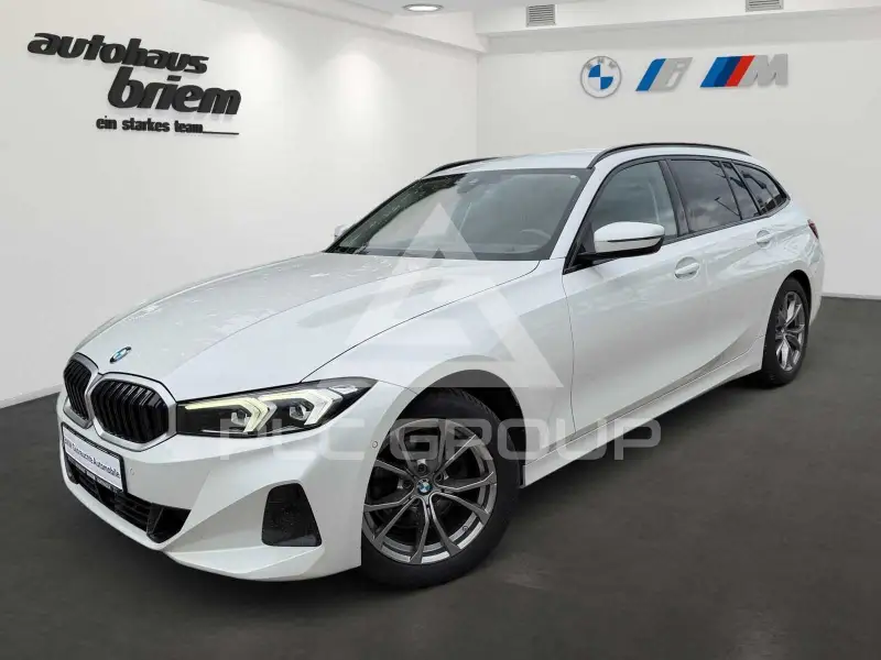 2022 BMW 320