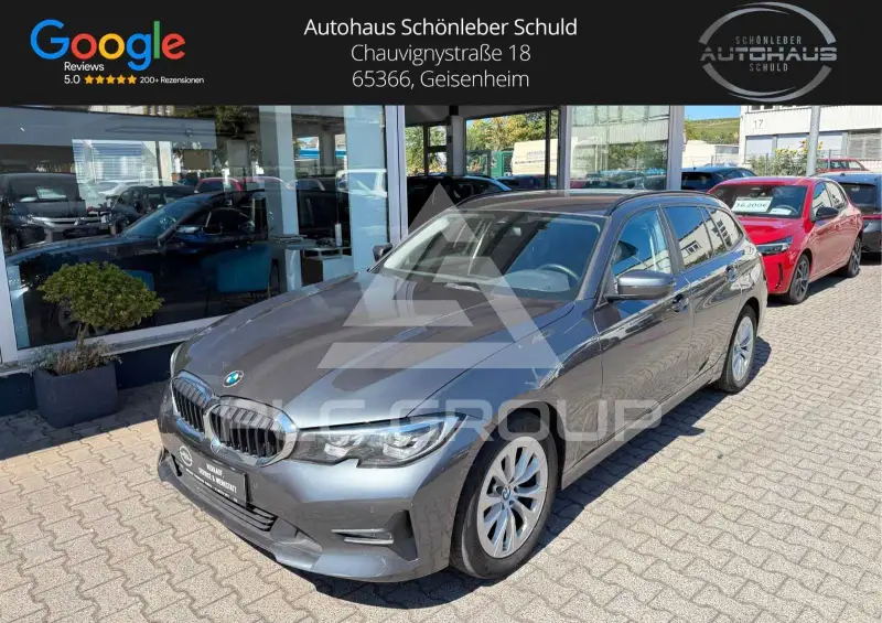 2022 BMW 320