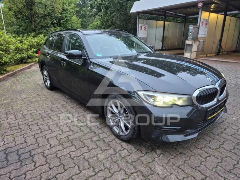 2022 BMW 320