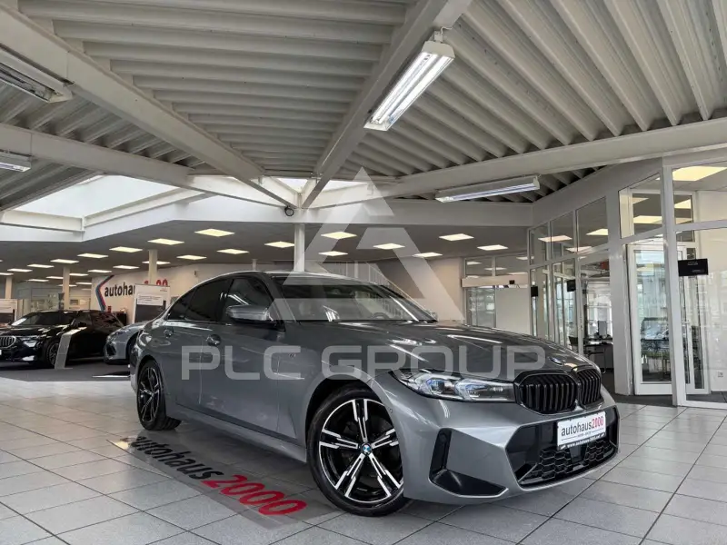2022 BMW 320