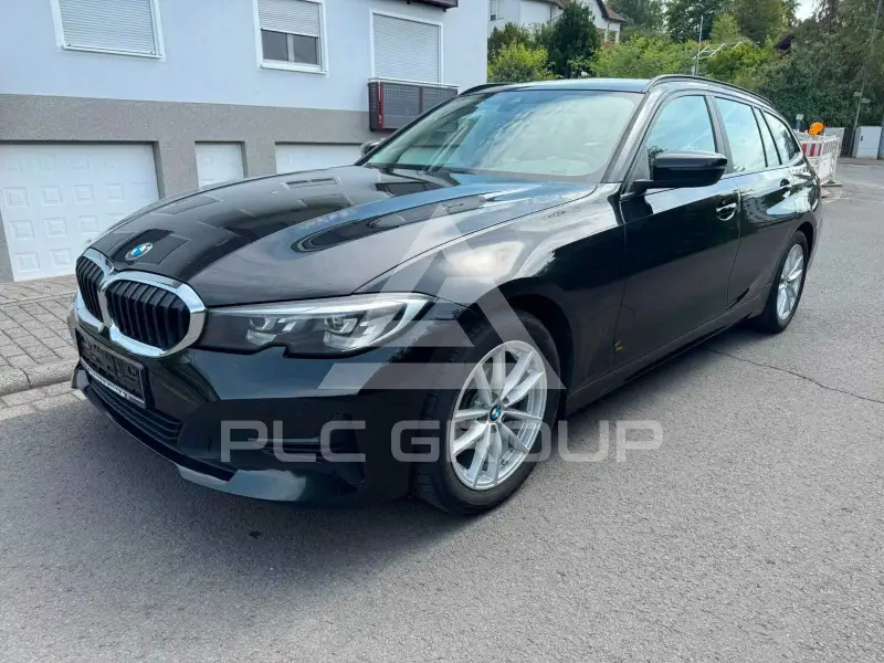 2022 BMW 320