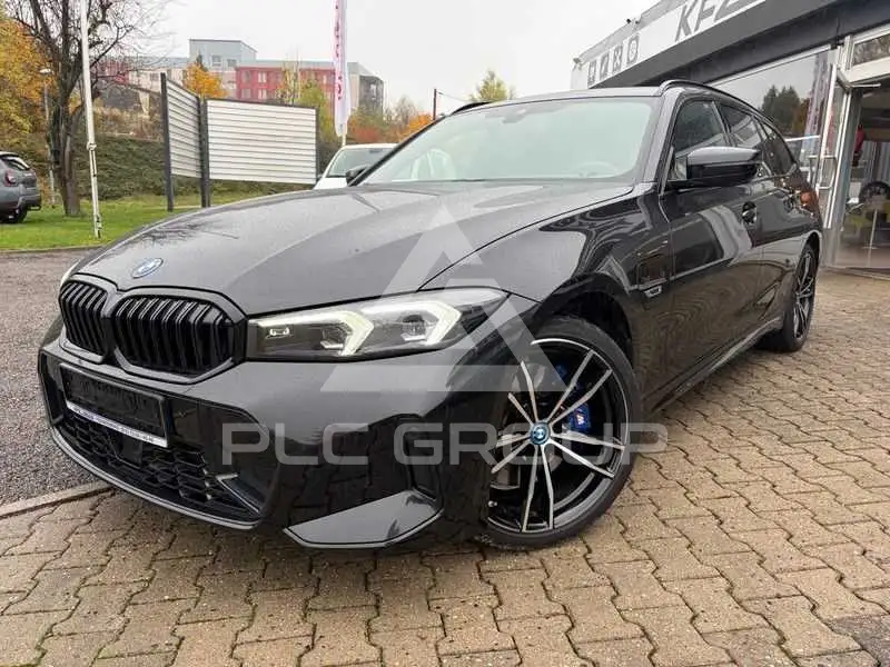 2022 BMW 320